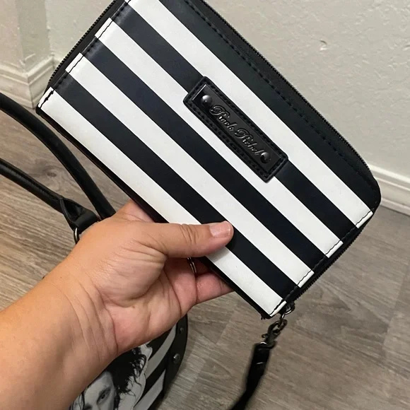 NWOT Rock Rebel Edward Scissorhands Black and White Striped Women Bag Set - Picture 7 of 9